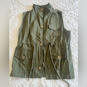 Army green vest from Amazon